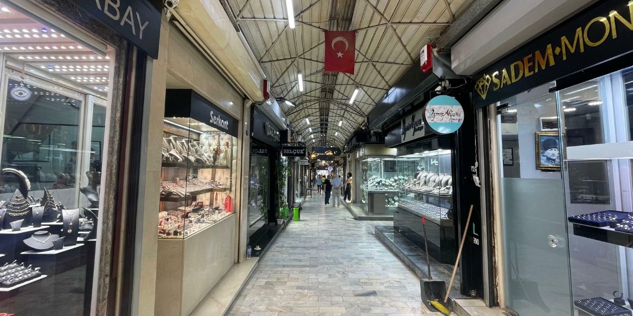 Kuyumcular Düğün Sezonundaki Zorluklar